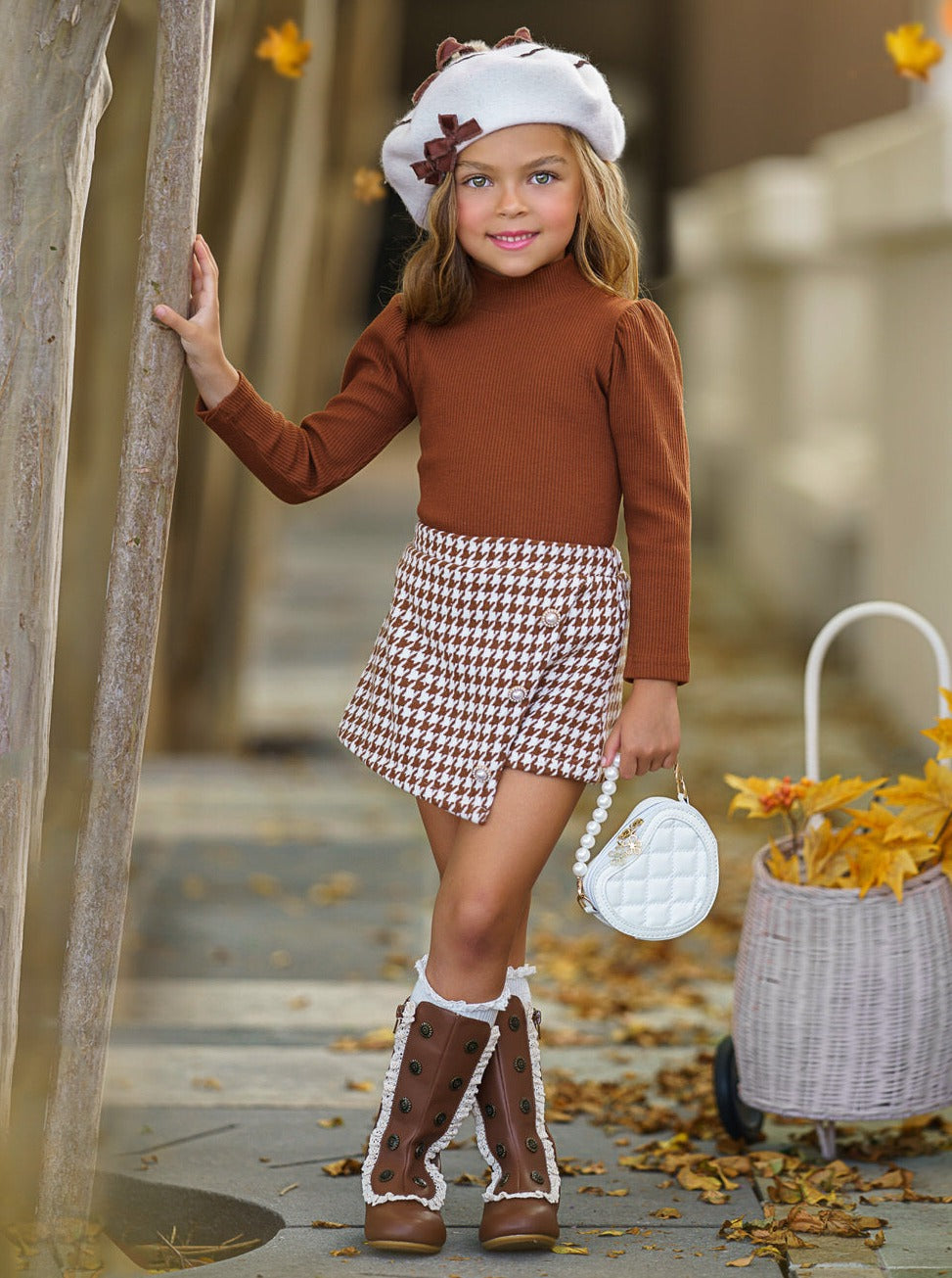 Turtleneck top and outlet skirt