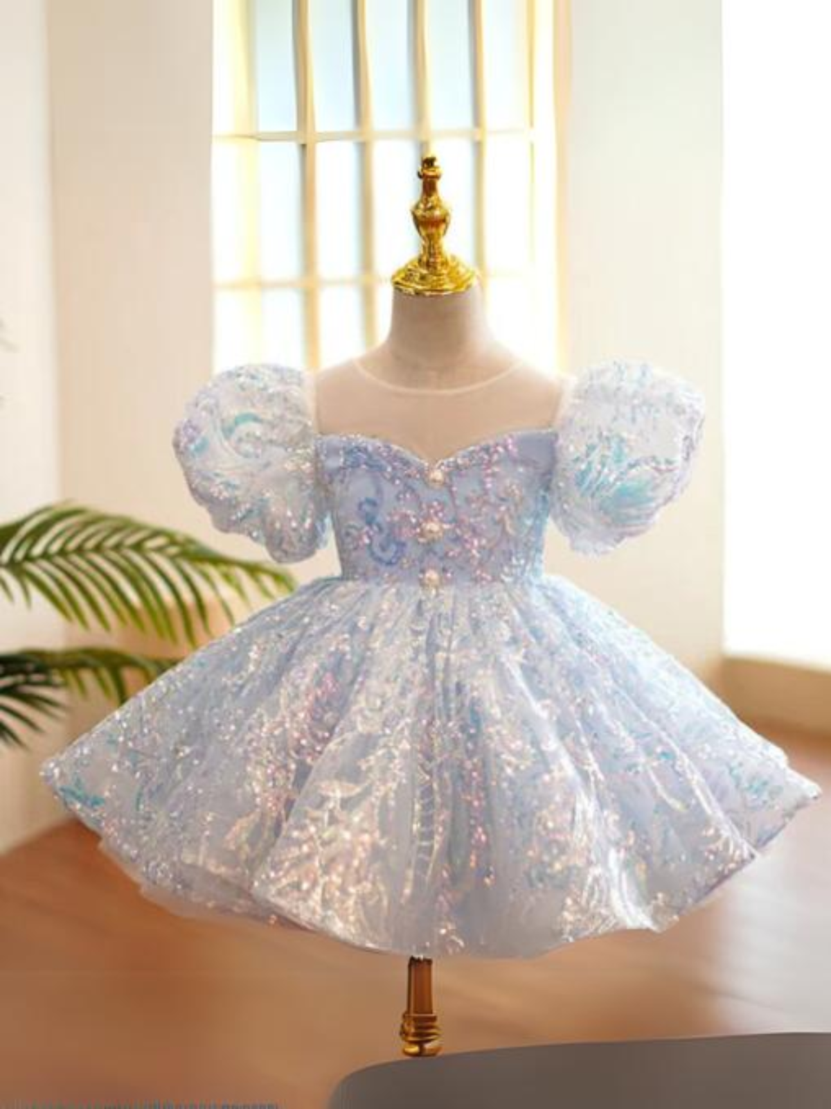 Sequin Bubble Dress with Velvet Belt – Très Chic Boutique
