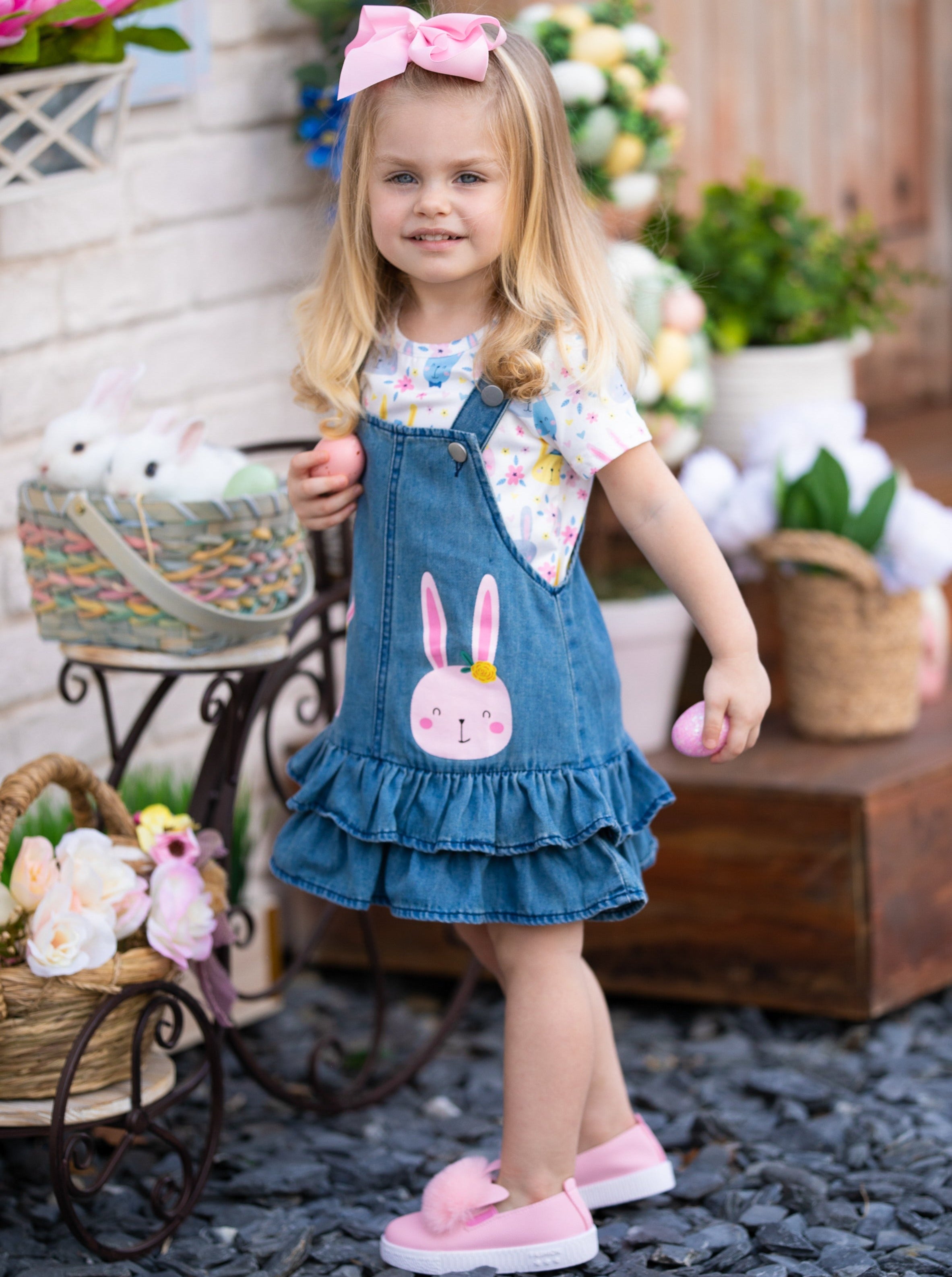 Easter Tumbler Cute Easter Bunny Wearing Denim Overalls Floral Wrap - iTeeUS
