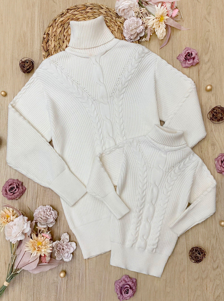 Cremefarbener Oversize-Pullover mit Zopfmuster „Mommy and Me“