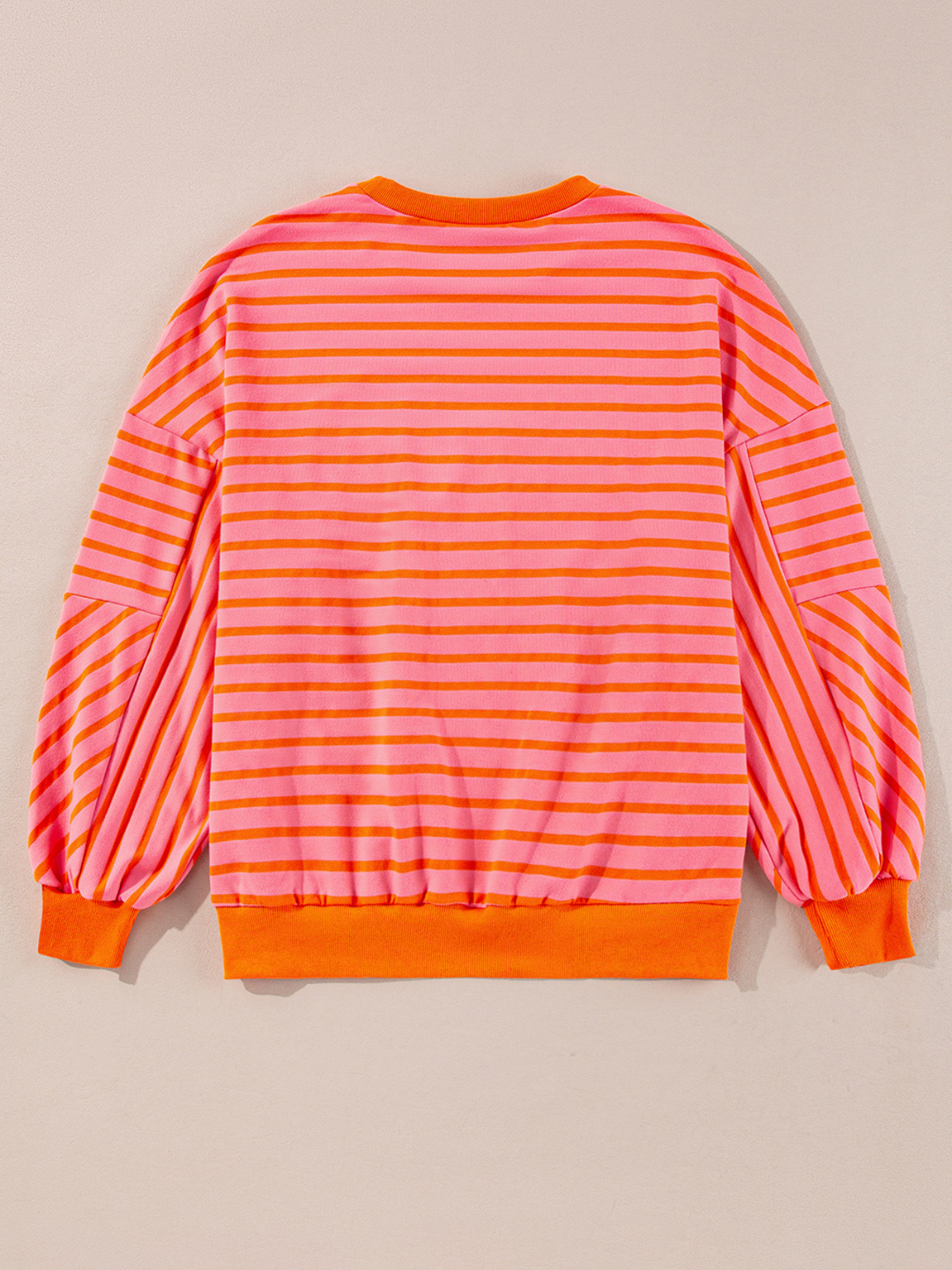 Locker geschnittenes Sweatshirt mit Rundhalsausschnitt und Streifen in Rot-Orange