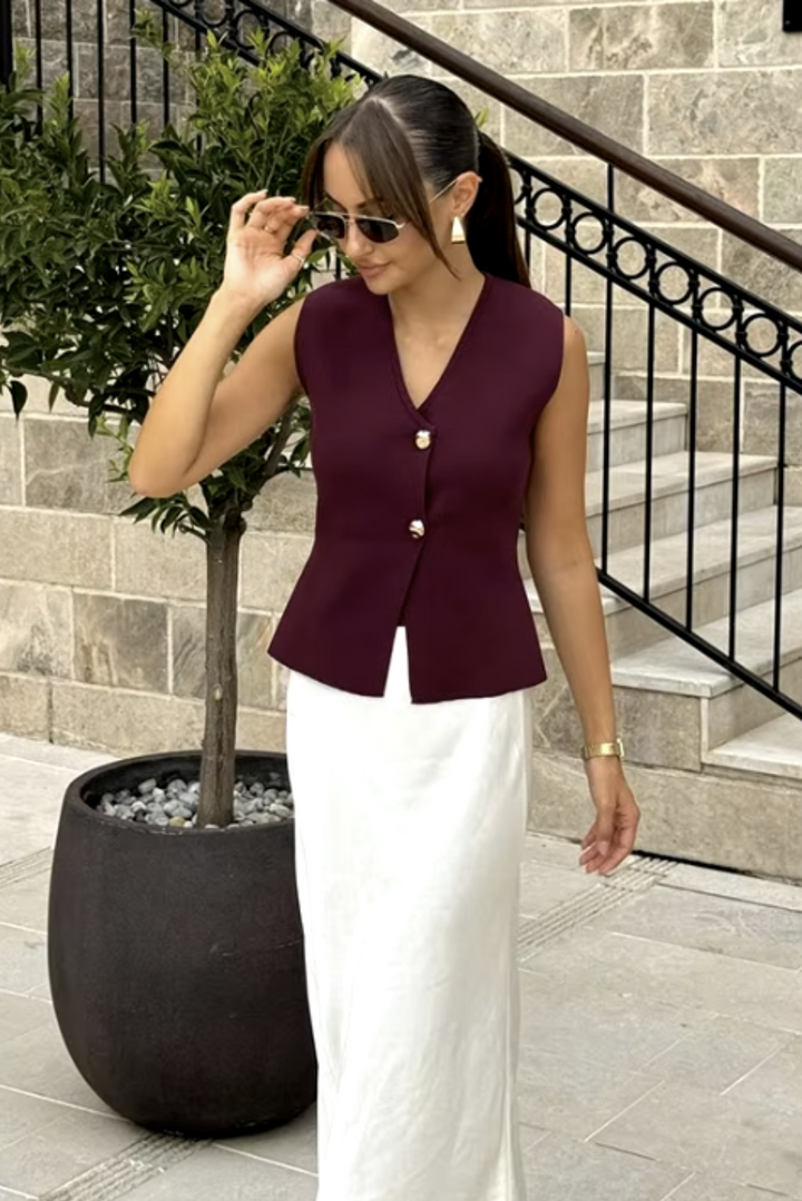 Womens  Stylish V-Neck Slim Knitted Sleeveless Sweater Vest