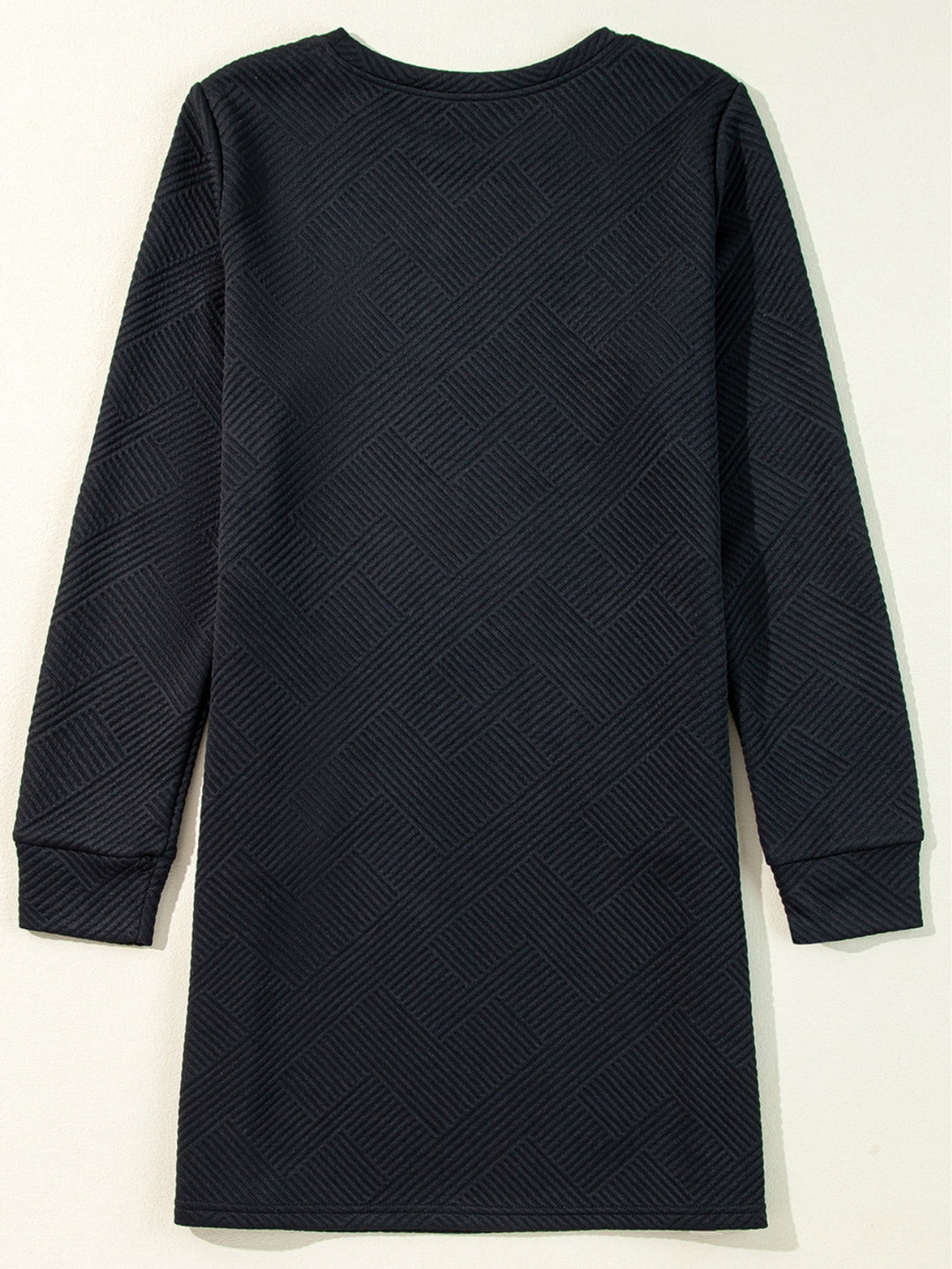 Womens Black Solid Color Textured Long Sleeve Shift Dress