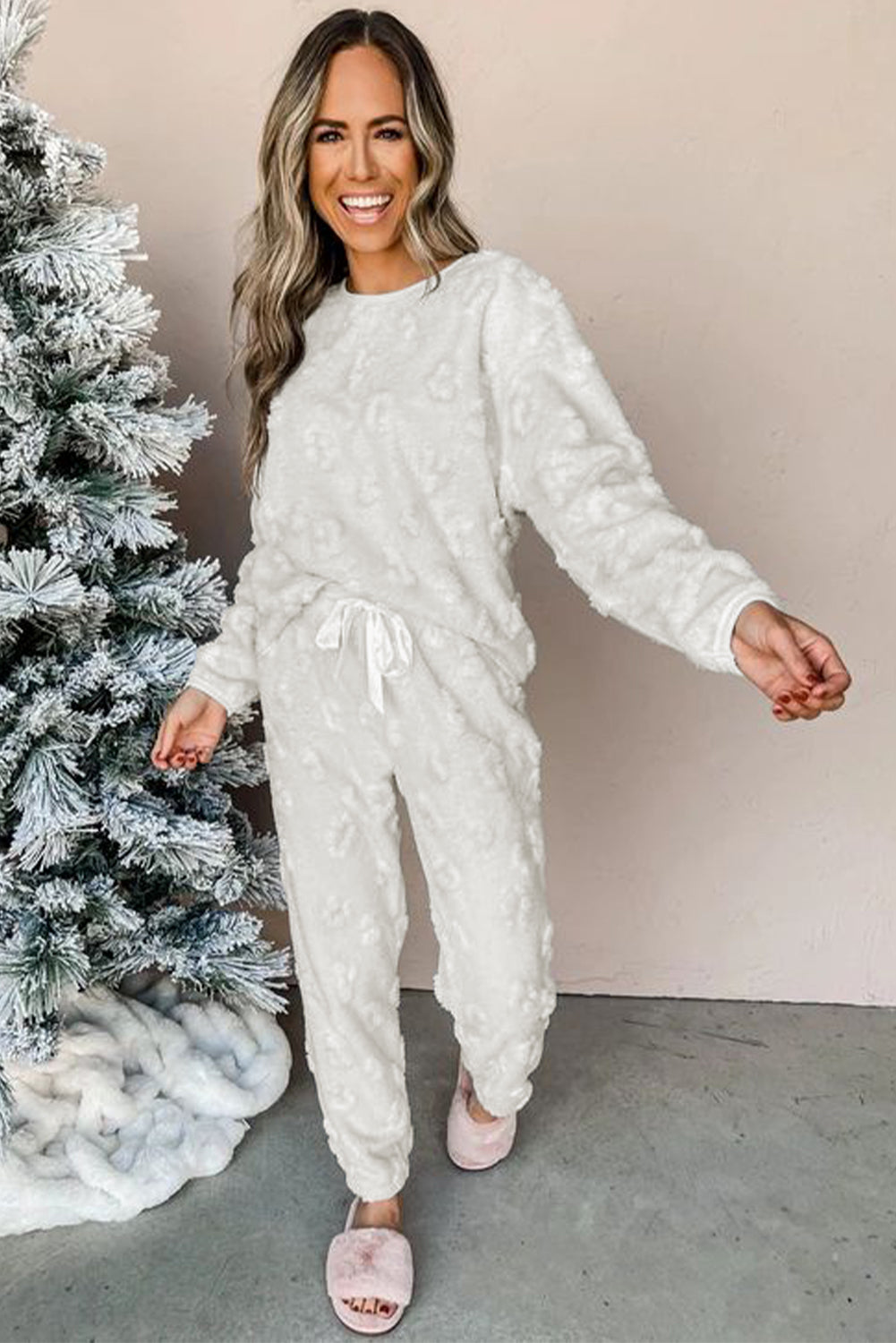 Womens Light Grey Leopard Textured Loose Fit Fleece Pajama Set