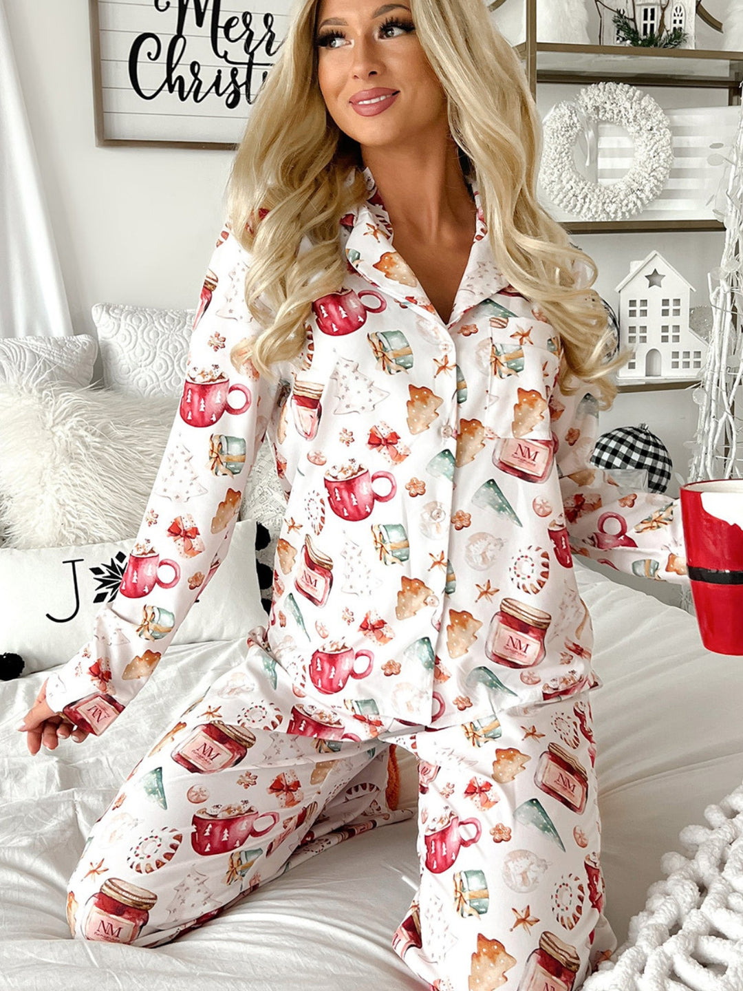 Womens White Christmas Pattern Long Sleeve Shirt and Pants Pajama Set