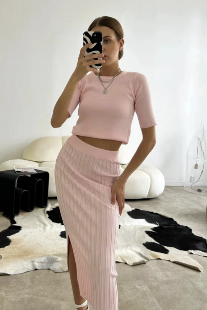 Womans Effortless Chic Knit 2 Piece Set