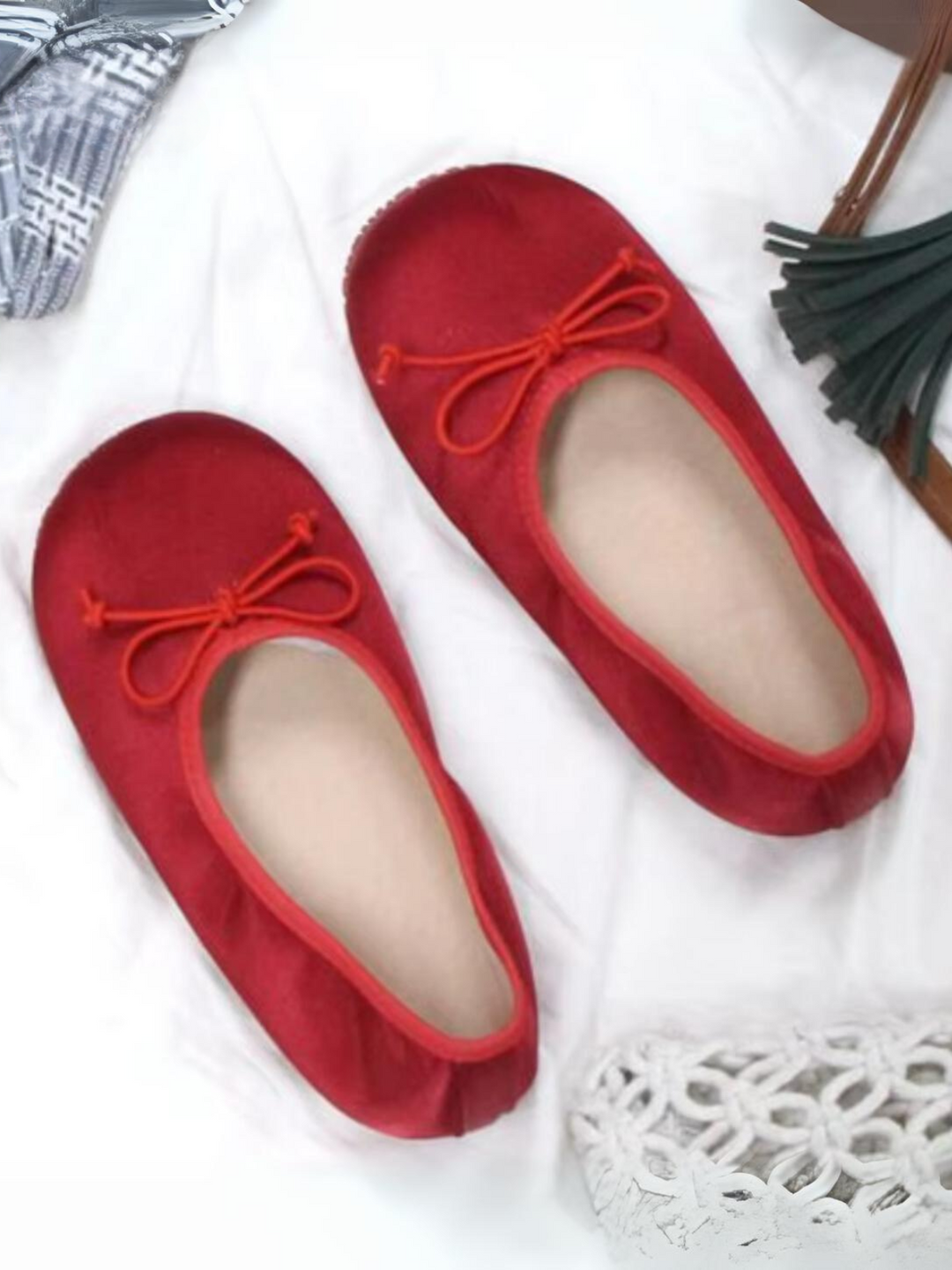 Stilvolle und bequeme Mary Jane Flats von Liv and Mia