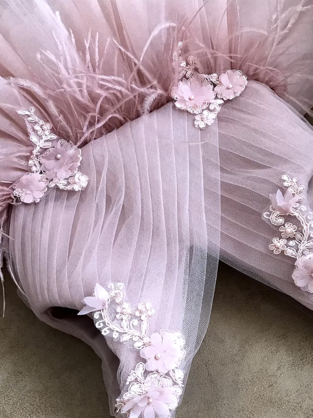 Elegant Pink Flower Tulle Bow and Puffy Sleeveless Dress