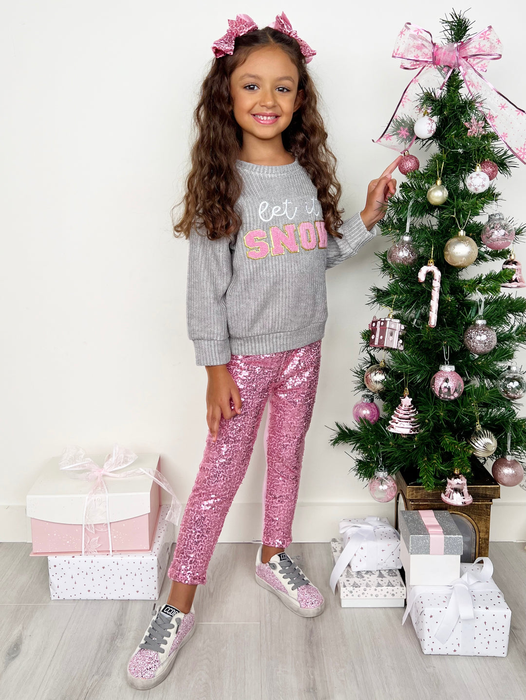 Set mit Pullover „Let It Snow“ und Leggings mit schillernden rosa Pailletten