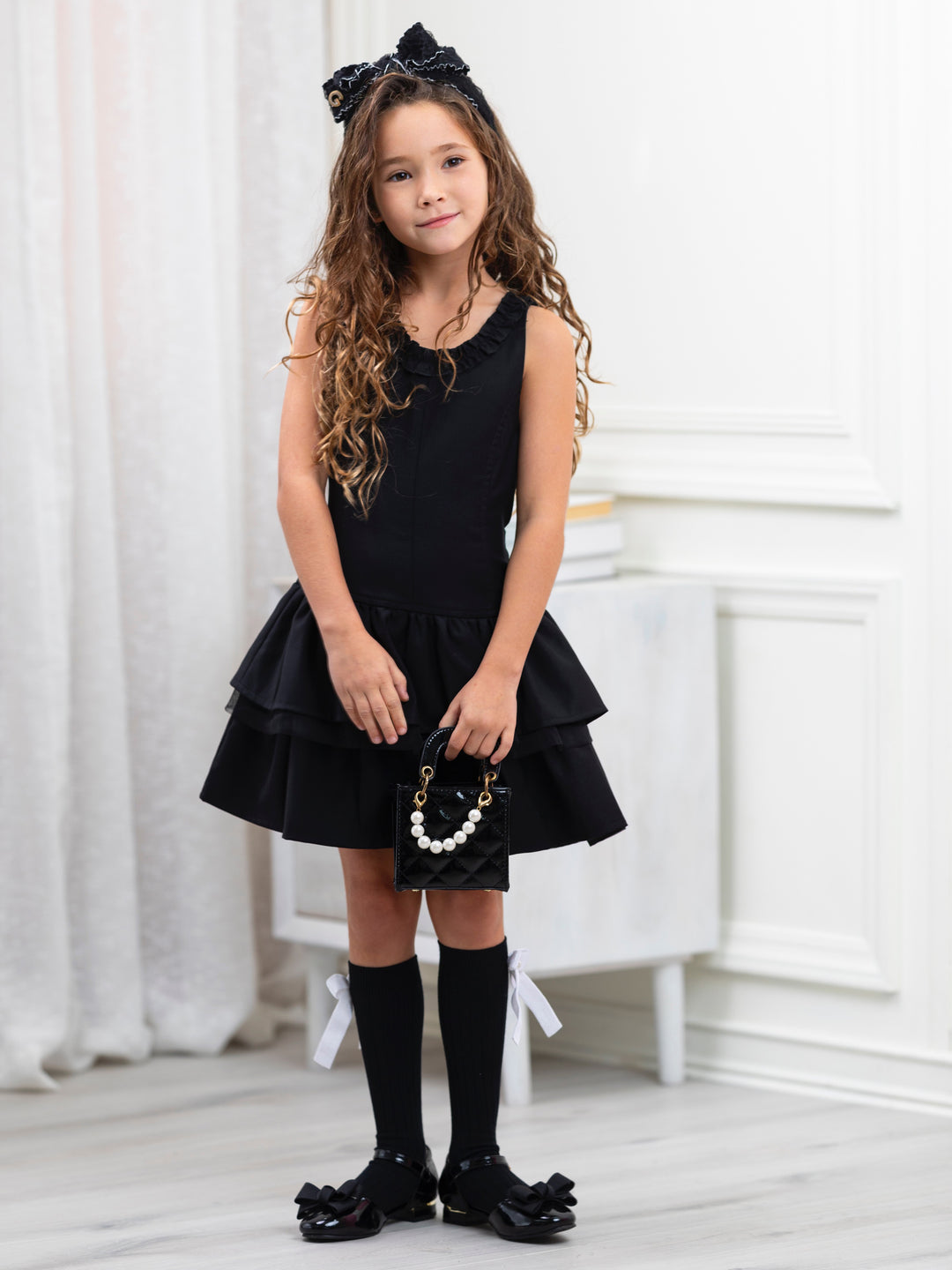 Schwarzes, gestuftes Uniformkleid für Mädchen von Kids Couture