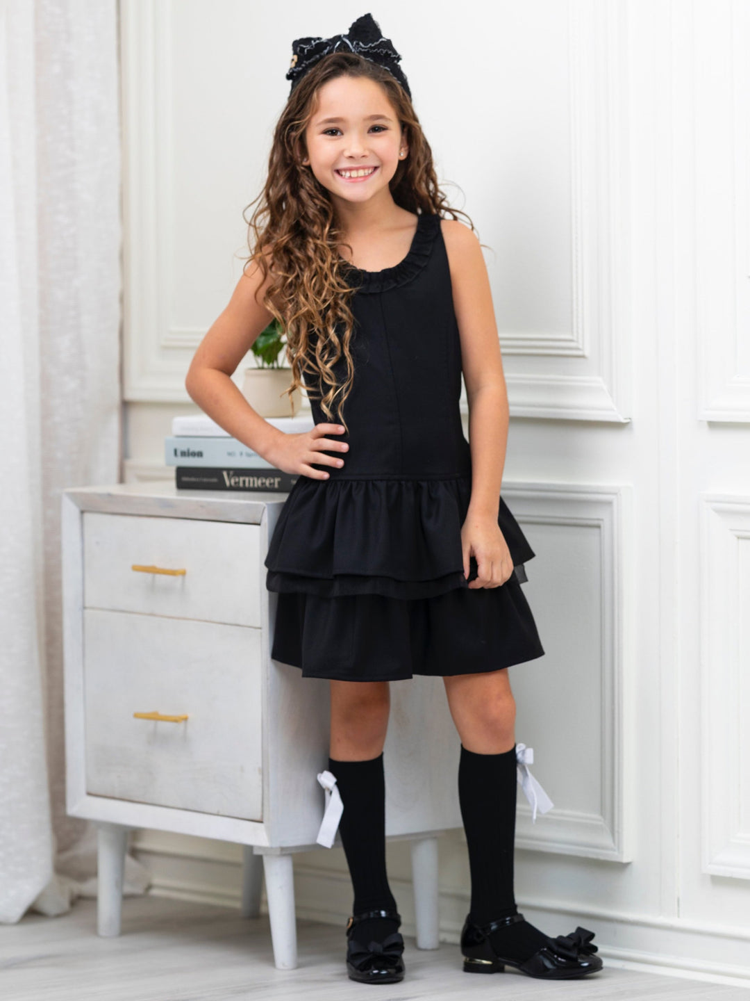 Schwarzes, gestuftes Uniformkleid für Mädchen von Kids Couture