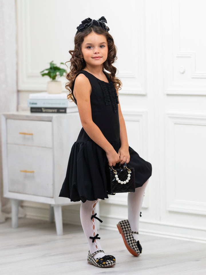 Schickes schwarzes Uniformkleid mit Rüschen von Kids Couture