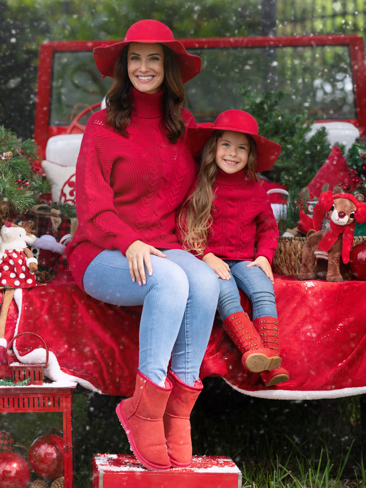 Roter Oversize-Pullover mit Zopfmuster „Mommy and Me“