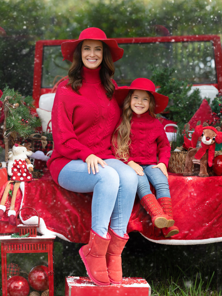 Roter Oversize-Pullover mit Zopfmuster „Mommy and Me“