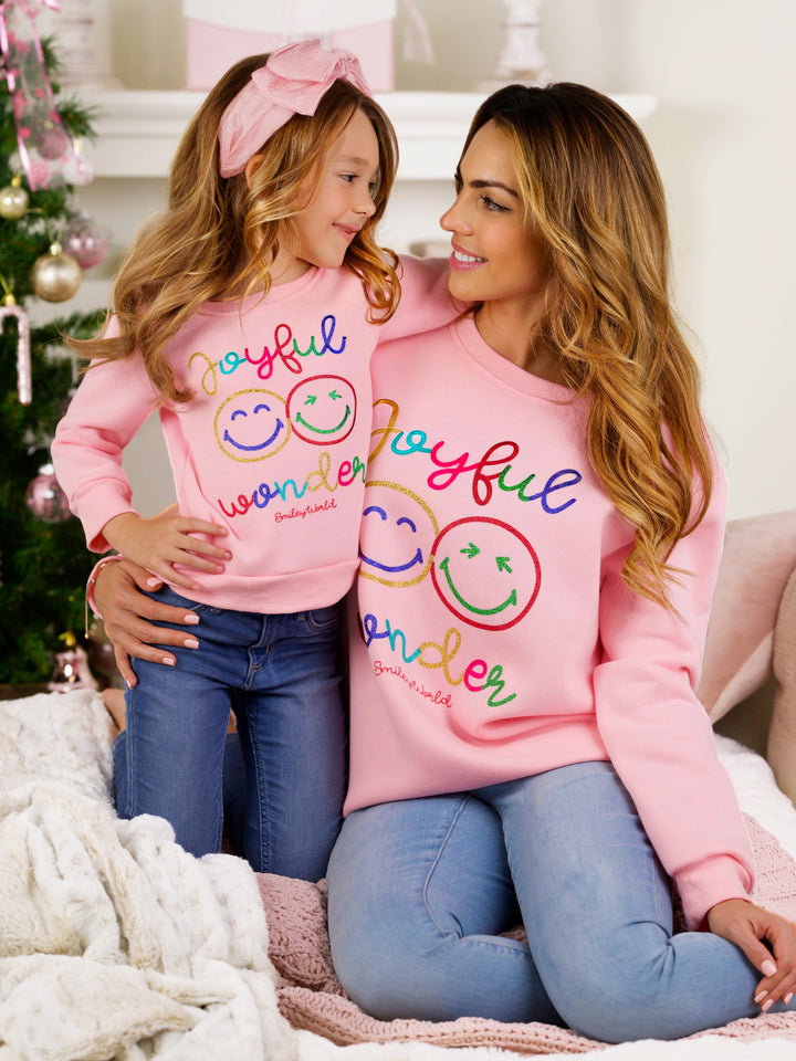 SmileyWorld – Sweatshirt mit Rundhalsausschnitt „Mommy and Me – Joyful Wonder“