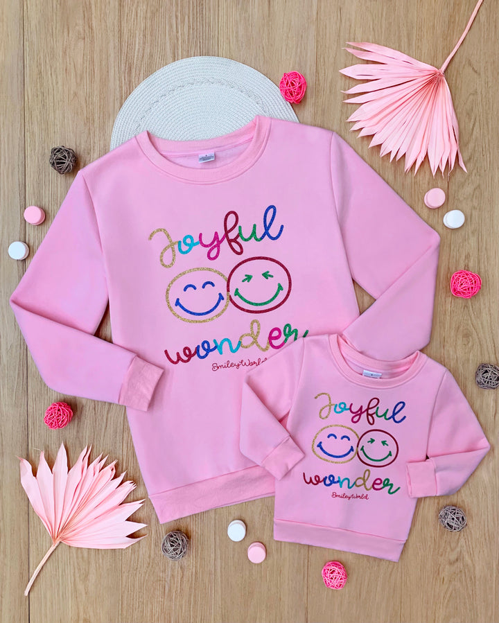 SmileyWorld – Sweatshirt mit Rundhalsausschnitt „Mommy and Me – Joyful Wonder“