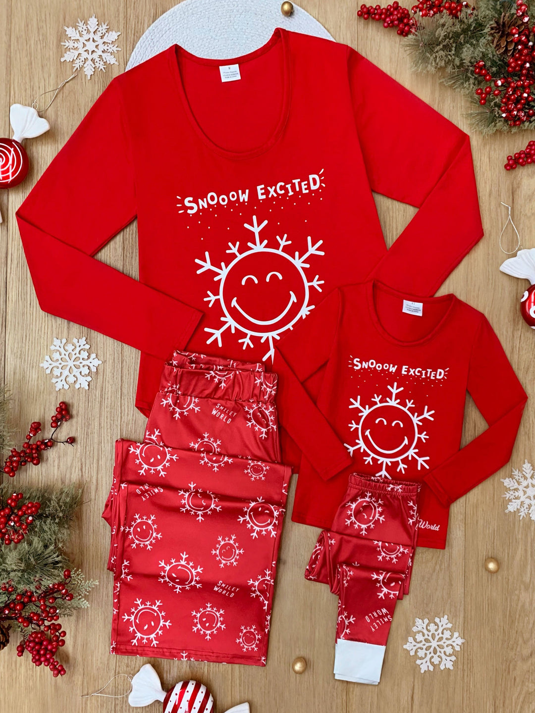 SmileyWorld „Mommy &amp; Me“ Pyjama-Set „Snowdays“ in Rot