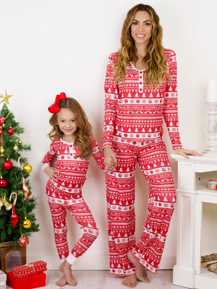 SmileyWorld – Pyjama-Set „Mommy &amp; Me“ mit Weihnachtstraditionen