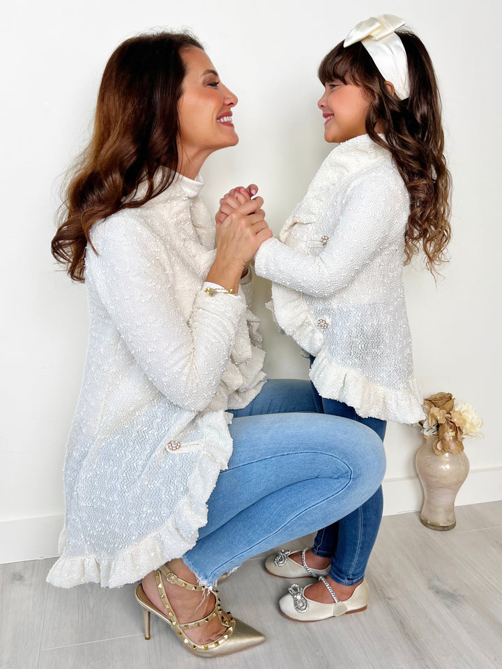 Mommy and Me Classy Duo – Elfenbeinfarbener Blazer mit Rüschen-Cardigan