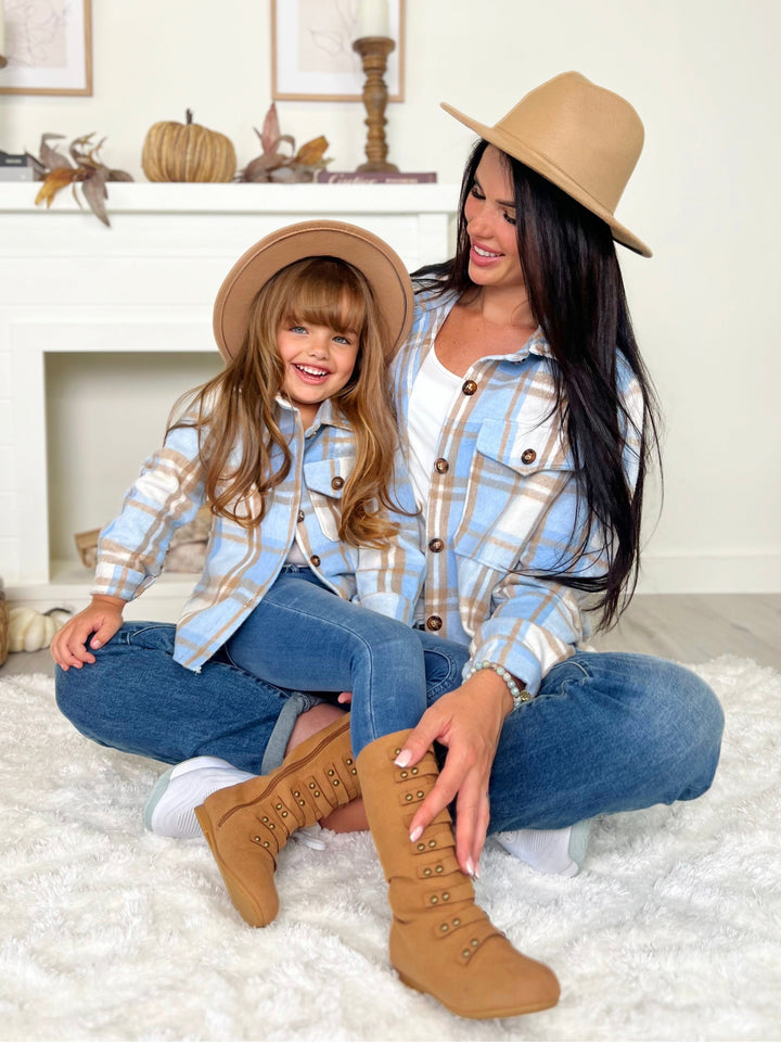 „Mommy and Me“ Flanell-Hemdjacke in Blau und Hellbraun mit Karomuster