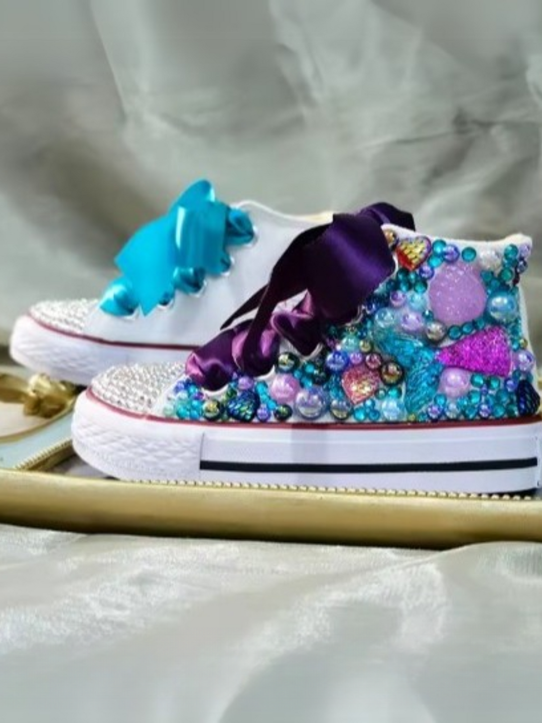 Mermaid Charm Ocean Beads Canvas Sneakers von Liv und Mia 