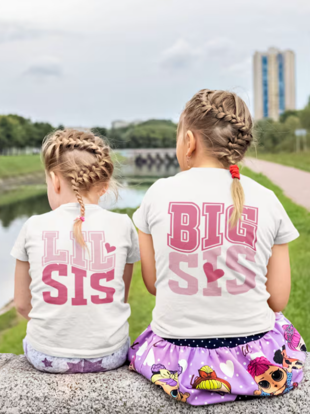 Passende Geschwister-T-Shirts mit Aufdruck „Große Schwester“ und „Kleine Schwester“ für Mädchen