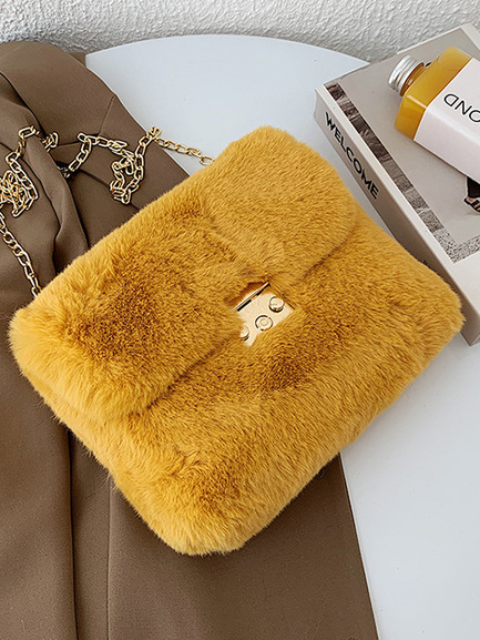 TANOSII Faux Fur Purse Furry Clutch Heart Shape Handbag Fluffy Evening Bag  Crossbody Bag Top-handle Bag for Women Girl, Apricot, Standard : Amazon.in:  Fashion
