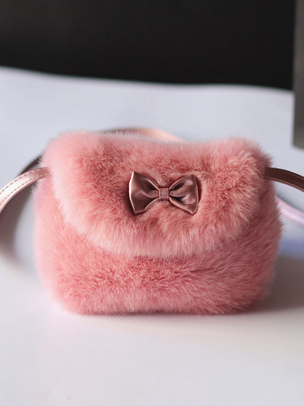 Amazon.com: Furry Shoulder Bag for Women Fuzzy Faux Fur Large Tote Handbag  Cute Soft Fluffy Purse : Clothing, Shoes & Jewelry